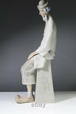 Lladro 1027 Clown with Concertina AA