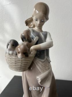 Lladro 1311 Girl With Puppies-Retired