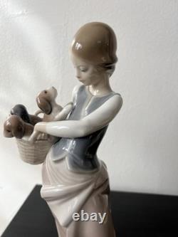 Lladro 1311 Girl With Puppies-Retired
