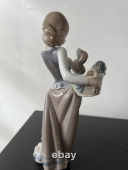 Lladro 1311 Girl With Puppies-Retired