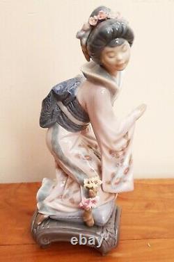 Lladro 1448 MICHIKO Geisha with Flower Basket Perfect