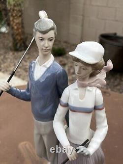 Lladro 1453 Golfing Couple Porcelain Figurine