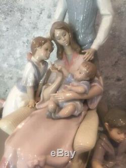 Lladro 1805 Portrait Of A Family No. 877 Piece Excellent Condition