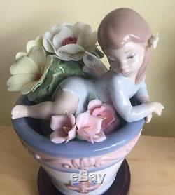 Lladro 1845 Bumble Bee Fantasy & 1846 Butterfly Fantasy Limited edition box mint