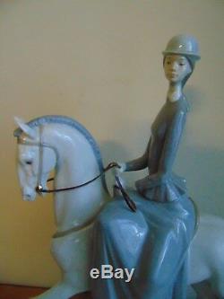 Lladro 4516 Woman On Horseback Pristine Large