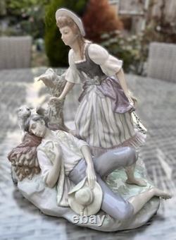 Lladro 4760 Rest in the Country Vintage Porcelain Figurine EXCEPTIONALLY RARE