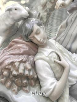 Lladro 4760 Rest in the Country Vintage Porcelain Figurine EXCEPTIONALLY RARE