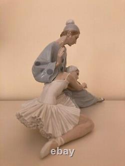 Lladro #4935 Closing Scene Ballet Dancers Jester Clown Gloss Glaze Free Shipping