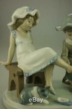 Lladro #5361 Try This One Handmade & Retired Figurine