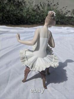 Lladro 5496 Boxed Porcelain Ballerina Figurine Ballet Girl Recital Descanso