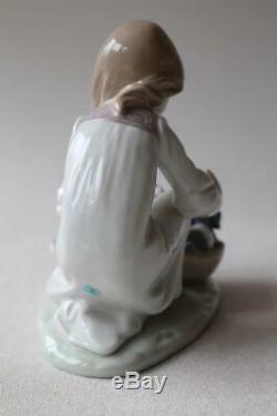 Lladro 5595 Girl with puppies in a basket'Joy in a Basket