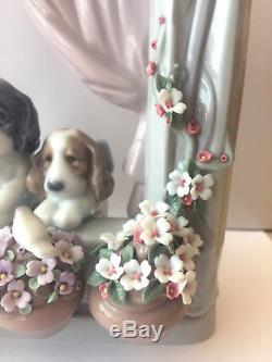 Lladro 6502 PLEASE COME HOME Dogs In Window Gloss Figurine
