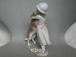 Lladro 6903 A Warm Welcome Young Girl And Her Dog