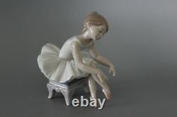 Lladro 8125 Little Ballerina Figure VGC