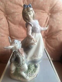 Lladro (Alice In Wonderland)Stunning Condition And Boxed. Very Rear. 05740