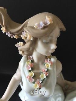 Lladro Allegory Of Spring. 6241. Pair of flower girls. Large piece, very rare