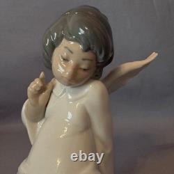 Lladro Angel Wondering Nao Daisa Spain Porcelain Figurine Sculpture Box 04962