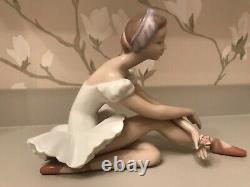 Lladro Ballerina Figurine Rose Ballet Mint In Original Box