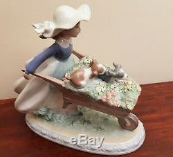Lladro Barrow of Fun #5460 Girl Pushing Barrow with Puppies/Flowers BOXED