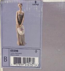 Lladro Birdesmaid Figurine 5598 Boxed Retired 1989-2007 Dama Anorante