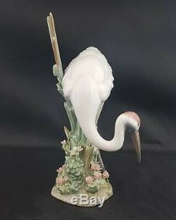 Lladro Bowing Crane Model 1613