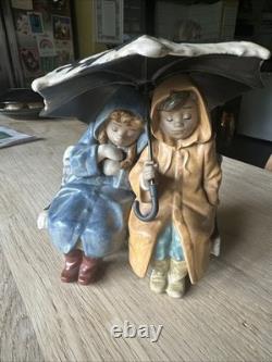 Lladro'Children in a Snowy Winter' Rare Ltd Edition Porcelain No 2228 perfect