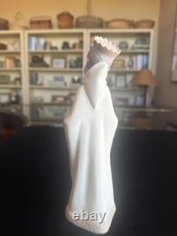 Lladro Children's Nativity, Standing King withLamb, Bisque Porcelain Vintage