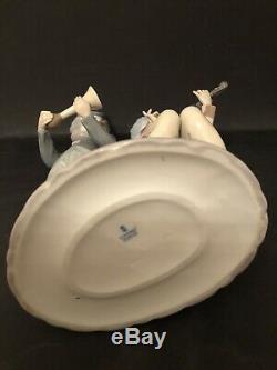 Lladro Circus Concert. 5856. Clowns playing musical instruments