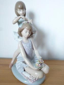 Lladro, Daisa,'First Ballet', #5714, Ballerina Dancer Girls/ Flowers Porcelain