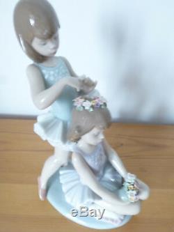 Lladro, Daisa,'First Ballet', #5714, Ballerina Dancer Girls/ Flowers Porcelain