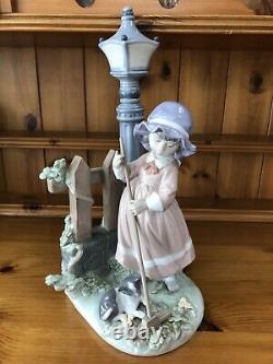 Lladro Fall Clean up 5286 Genuine & Immaculate