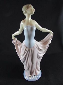 Lladro Figure Dancer #5050 c. 1979