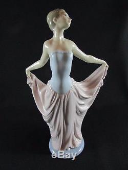 Lladro Figure Dancer #5050 c. 1979