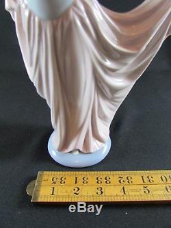 Lladro Figure Dancer #5050 c. 1979