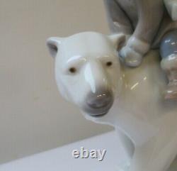 Lladro Figure Eskimo Inuit Children Riding Polar Bear Model 5353