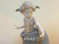 Lladro Figure Hurry Now 5503