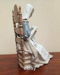 Lladro Figurine #4865 Insular Embroideress Lady Sat Sewing