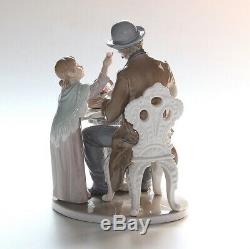 Lladro Figurine, 5082, Little Flower Seller
