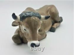 Lladro Figurine 5482 Nativity Ox Cow
