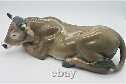 Lladro Figurine 5482 Nativity Ox Cow