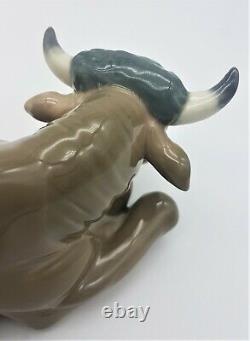 Lladro Figurine 5482 Nativity Ox Cow