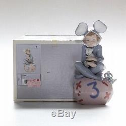 Lladro Figurine, 5883, Loving Mouse, Boxed
