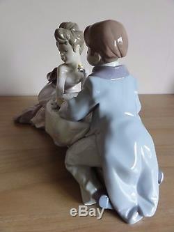 Lladro Figurine A Little Romance 6630 BNIB