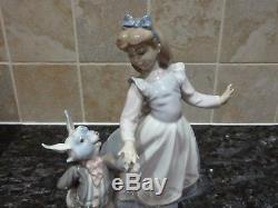 Lladro Figurine Alice in Wonderland Number 5740 Perfect Condition