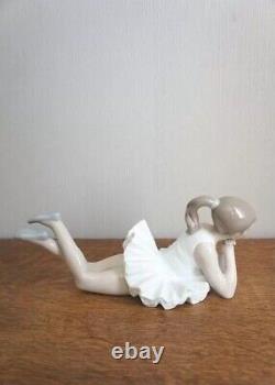 Lladro Figurine Ballerina Dreams Spain Statue Glazed Porcelain NAO Collectable