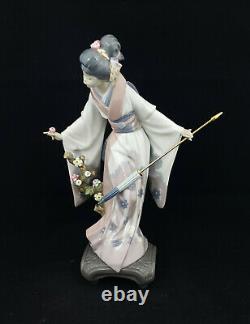 Lladro Figurine Geisha Girl Teruko Model 1451 Boxed Umbrella Re-guled