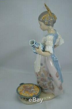 Lladro Figurine Making Paella Ref. 5254