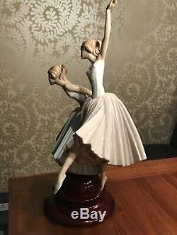 Lladro Figurine Merry Ballet Double Ballerinas