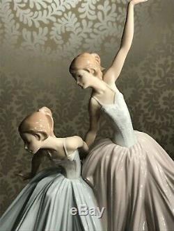 Lladro Figurine Merry Ballet Double Ballerinas