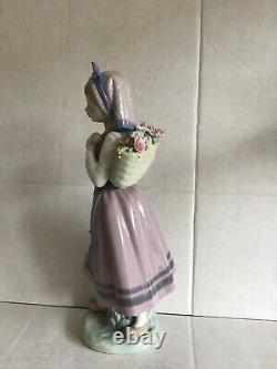 Lladro Figurine Natures Bounty 1417 Dutch Girl in Clogs with Basket Flowers